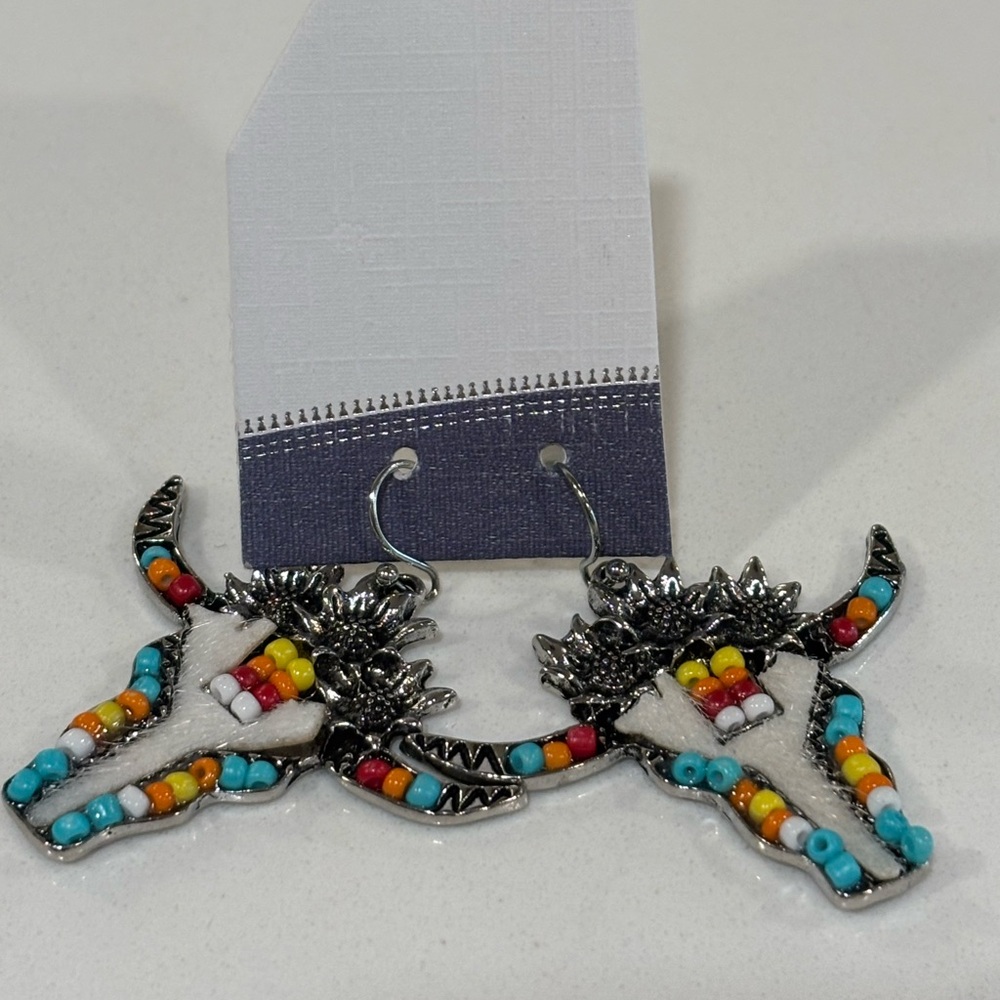 Colorful bull earrings new.